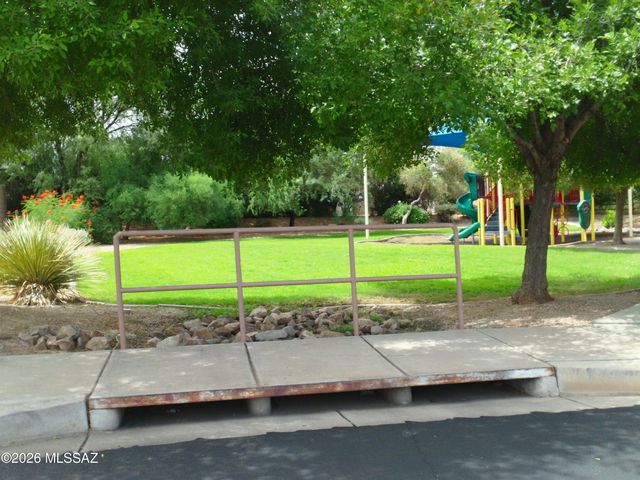 13898 N Swift Spear Drive, Marana, AZ 85658