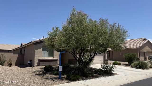 13898 N Swift Spear Drive, Marana, AZ 85658