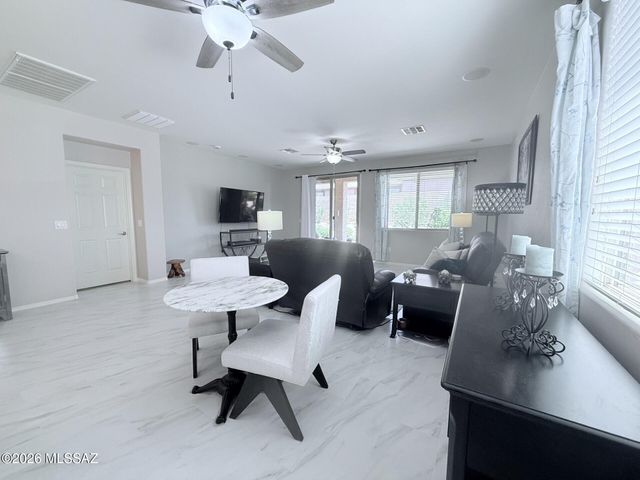13898 N Swift Spear Drive, Marana, AZ 85658