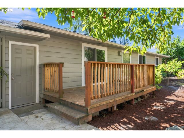 12601 Se MARKET St, Portland, OR 97233