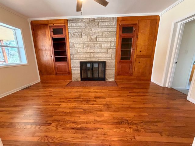 11592 E Main Street, Owensburg, IN 47453