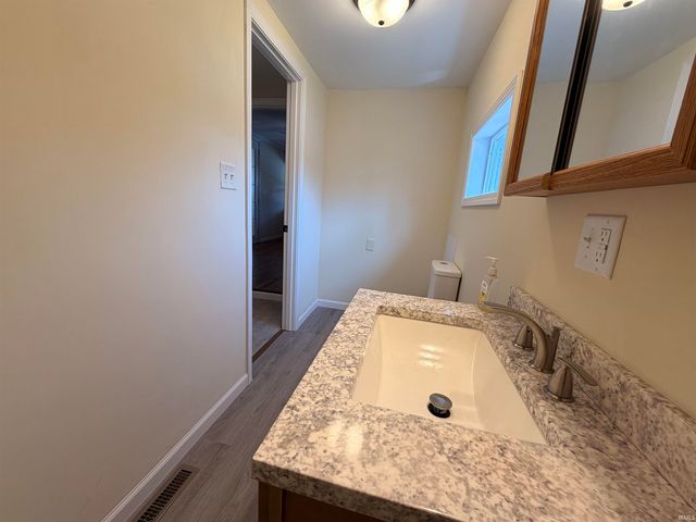 11592 E Main Street, Owensburg, IN 47453