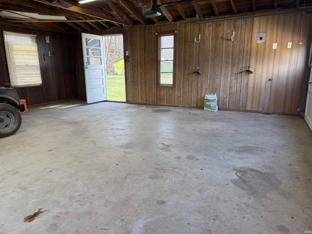 11592 E Main Street, Owensburg, IN 47453