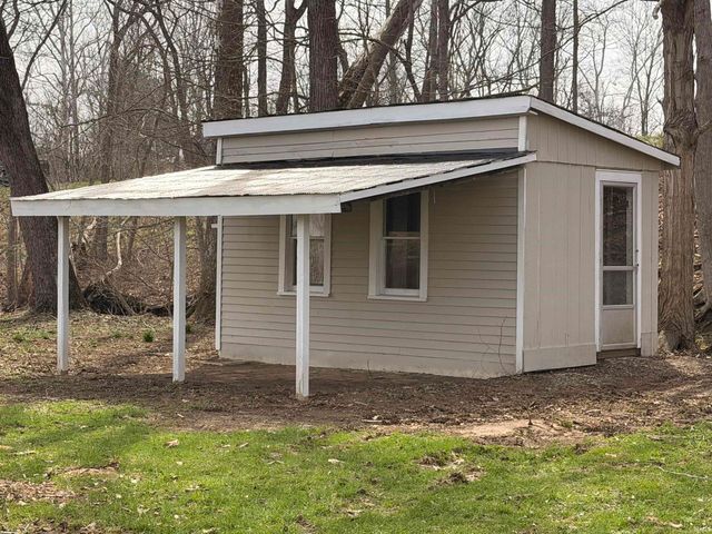 11592 E Main Street, Owensburg, IN 47453