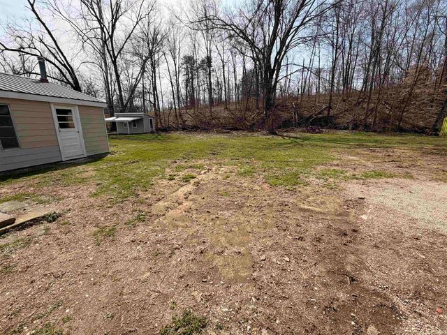 11592 E Main Street, Owensburg, IN 47453