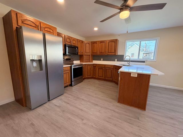 11592 E Main Street, Owensburg, IN 47453