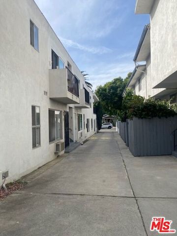 2038 Holly Drive, Los Angeles, CA 90068