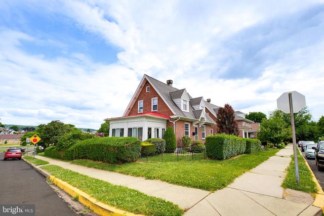 1402 BROOKE BLVD, Reading, PA 19607