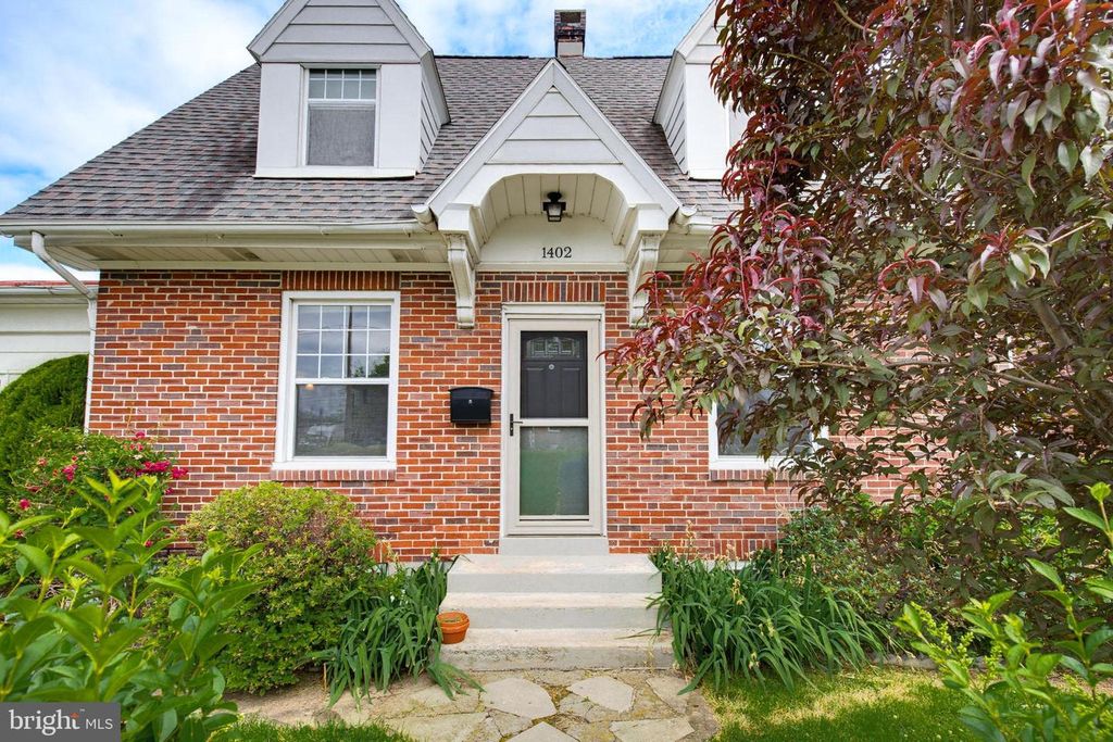 1402 BROOKE BLVD, Reading, PA 19607