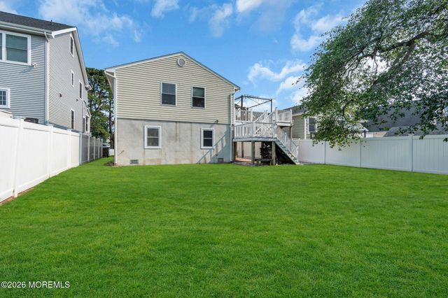 2231 Laurel Drive, Point Pleasant, NJ 08742