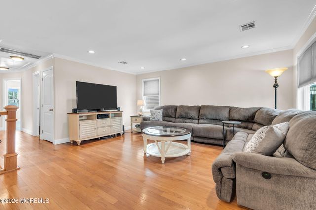 2231 Laurel Drive, Point Pleasant, NJ 08742