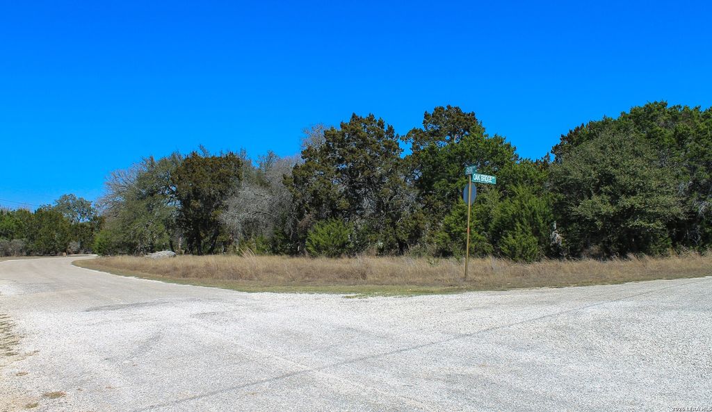 0 Park, Bandera, TX 78003
