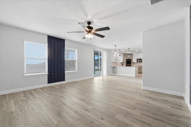 9012 ORANGE BLOSSOM Loop, Haines City, FL 33844