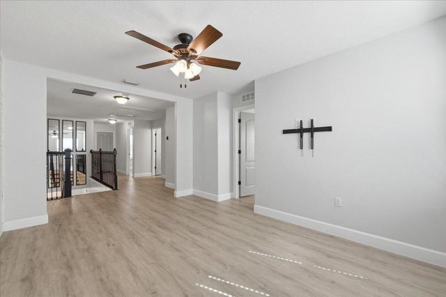 9012 ORANGE BLOSSOM Loop, Haines City, FL 33844
