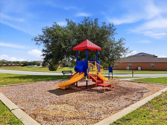 9012 ORANGE BLOSSOM Loop, Haines City, FL 33844