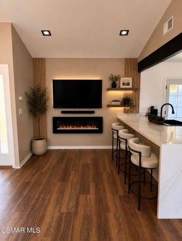 1165 Mcknight Road, Thousand Oaks, CA 91320