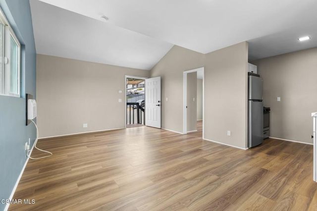 1165 Mcknight Road, Thousand Oaks, CA 91320