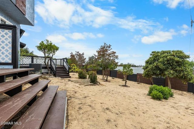 1165 Mcknight Road, Thousand Oaks, CA 91320