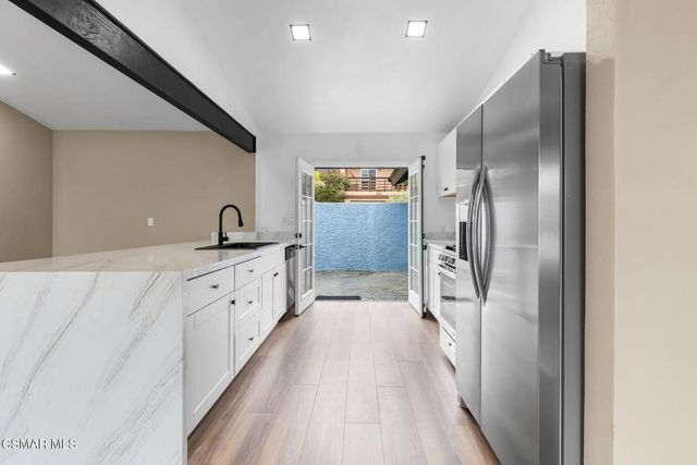 1165 Mcknight Road, Thousand Oaks, CA 91320
