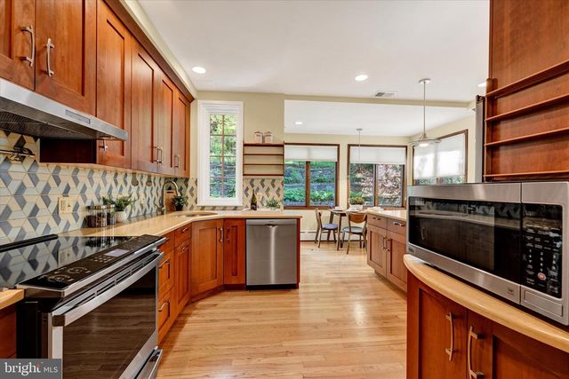 511 EDGEVALE RD, Baltimore, MD 21210