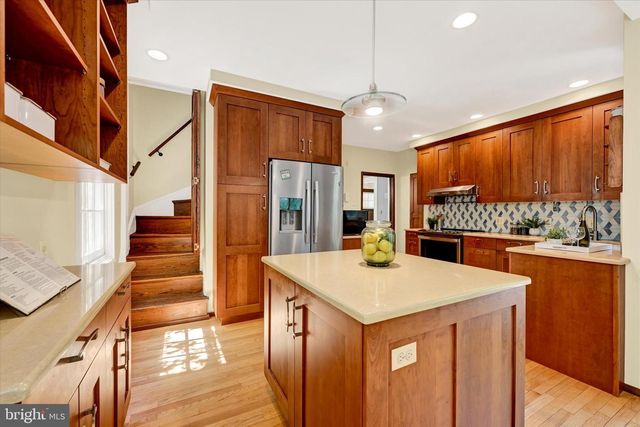 511 EDGEVALE RD, Baltimore, MD 21210
