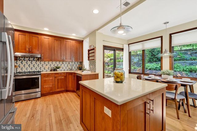 511 EDGEVALE RD, Baltimore, MD 21210