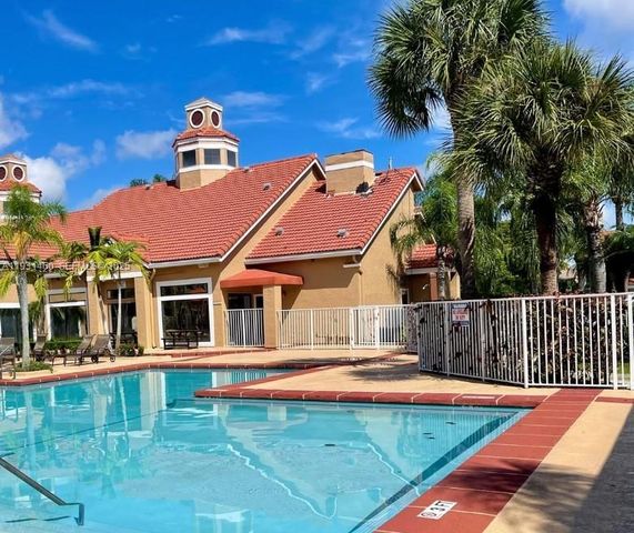 15591 SW 105th Ter 515, Miami, FL 33196