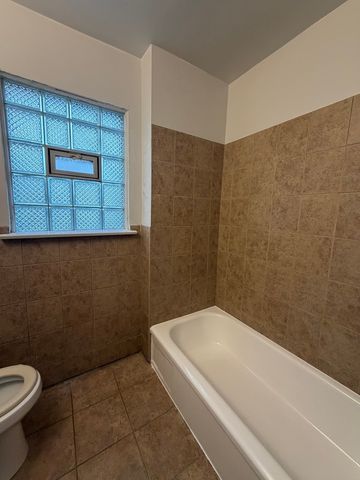 312 E 83rd Street 1, Chicago, IL 60619