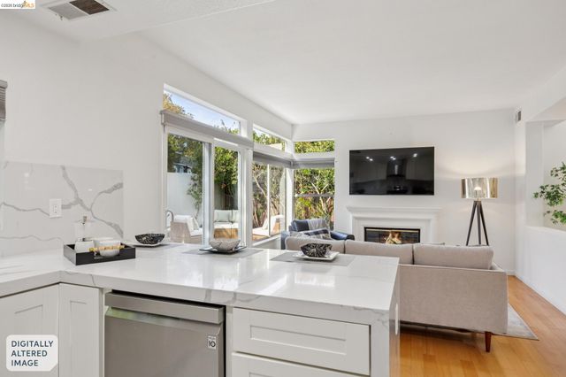 65 Seagull Dr, Richmond, CA 94804