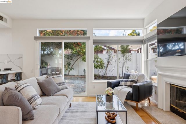 65 Seagull Dr, Richmond, CA 94804