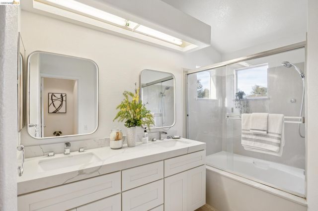 65 Seagull Dr, Richmond, CA 94804