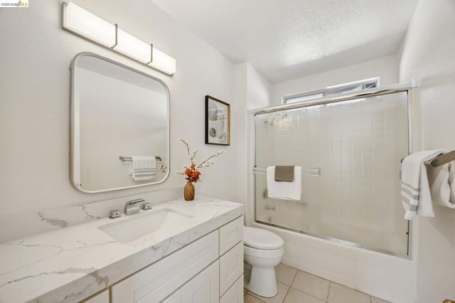 65 Seagull Dr, Richmond, CA 94804
