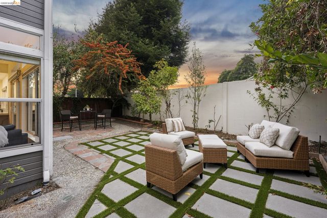 65 Seagull Dr, Richmond, CA 94804