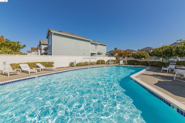 65 Seagull Dr, Richmond, CA 94804
