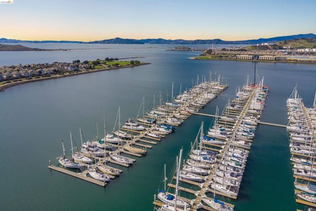 65 Seagull Dr, Richmond, CA 94804