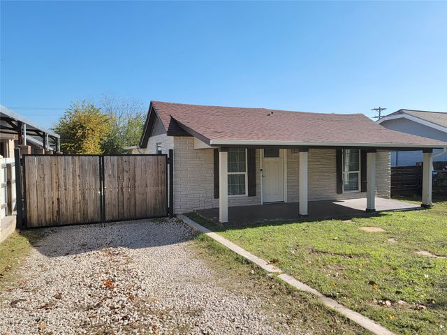 2004 Prairie Avenue, Fort Worth, TX 76164