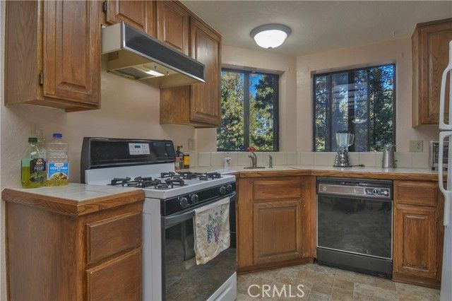 27494 White Fir, Lake Arrowhead, CA 92352