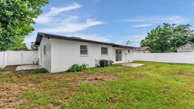 1805 ELK DRIVE, Lakeland, FL 33801