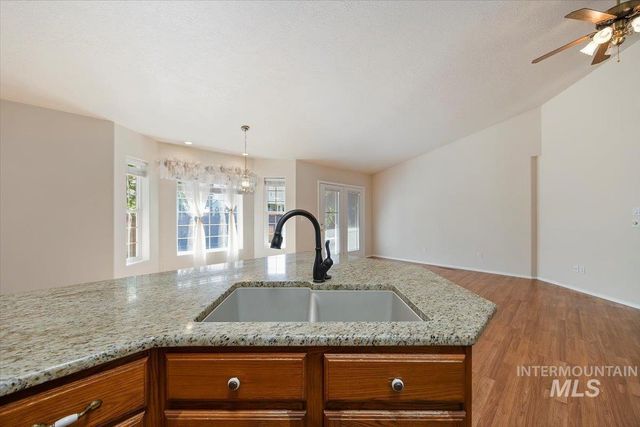 1050 Pahsimeroi Dr, Twin Falls, ID 83301