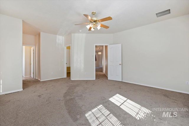 1050 Pahsimeroi Dr, Twin Falls, ID 83301