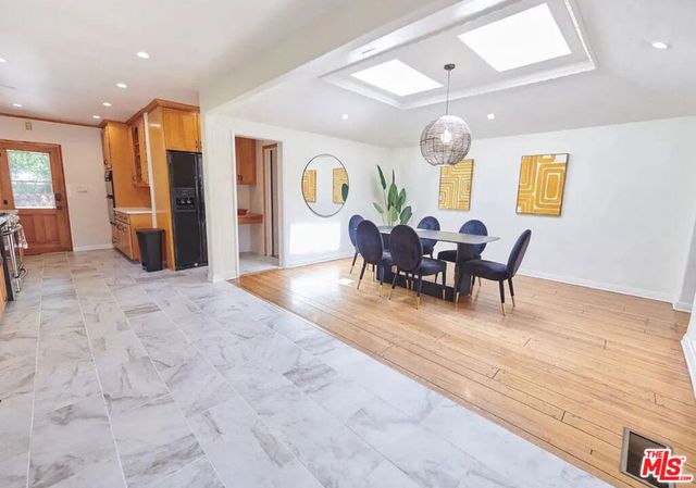 1522 Pandora Avenue, Los Angeles, CA 90024