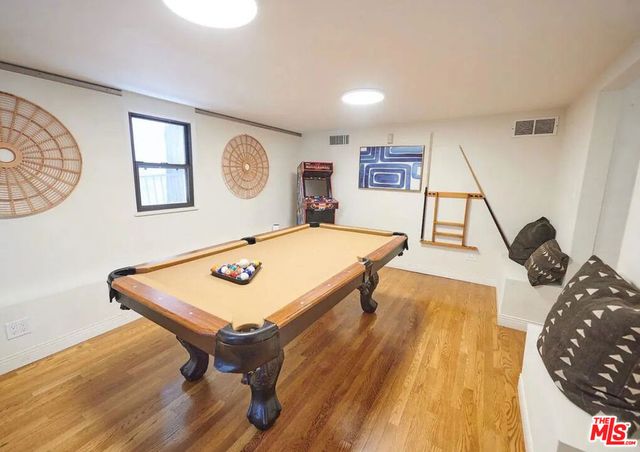 1522 Pandora Avenue, Los Angeles, CA 90024