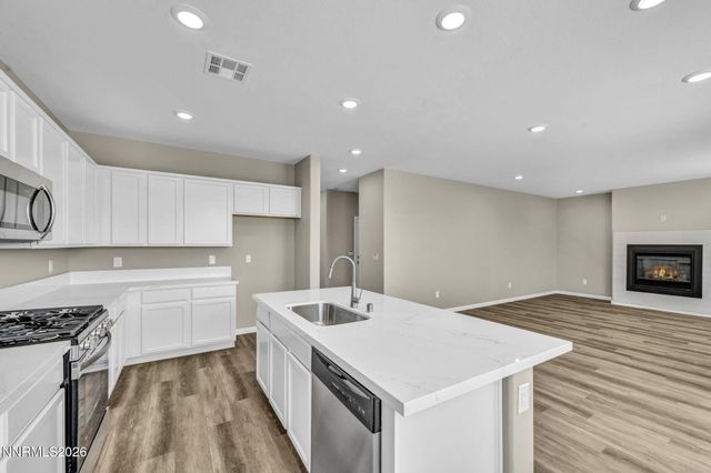 6812 Morgan Mill Road 4, Carson City, NV 89701