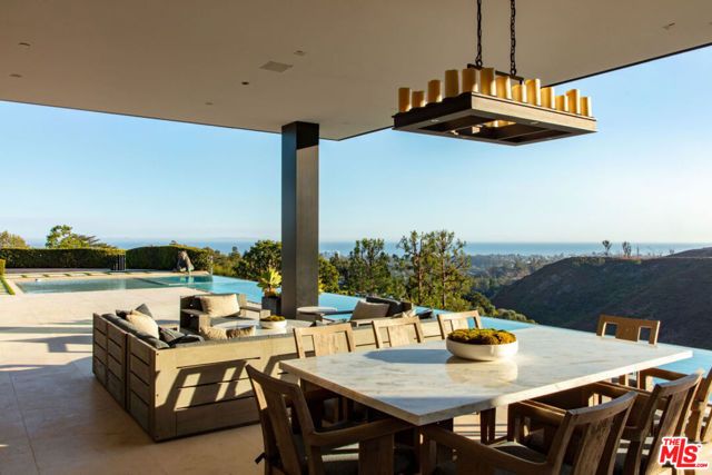 1601 Casale Road, Pacific Palisades (los Angeles), CA 90272