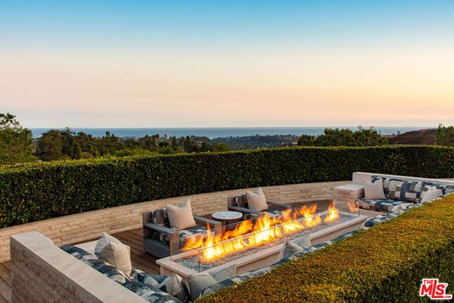 1601 Casale Road, Pacific Palisades (los Angeles), CA 90272