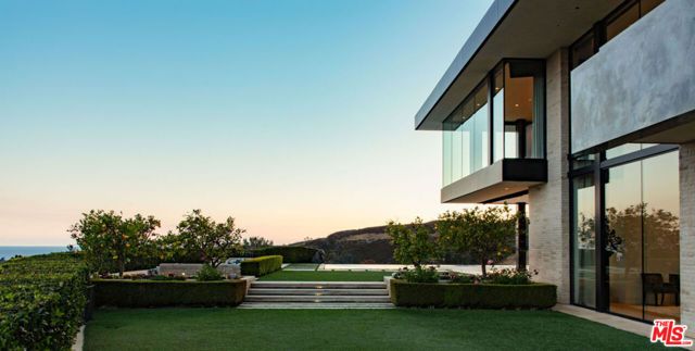1601 Casale Road, Pacific Palisades (los Angeles), CA 90272