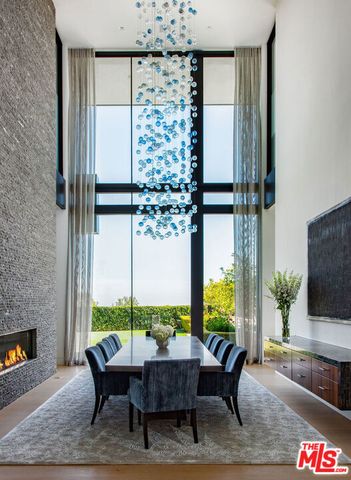 1601 Casale Road, Pacific Palisades (los Angeles), CA 90272