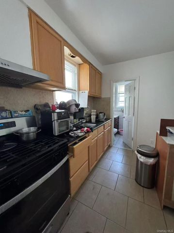 140-24 Quince Avenue, Flushing, NY 11355