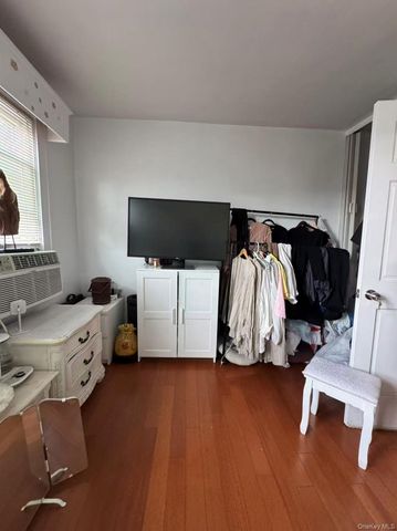 140-24 Quince Avenue, Flushing, NY 11355