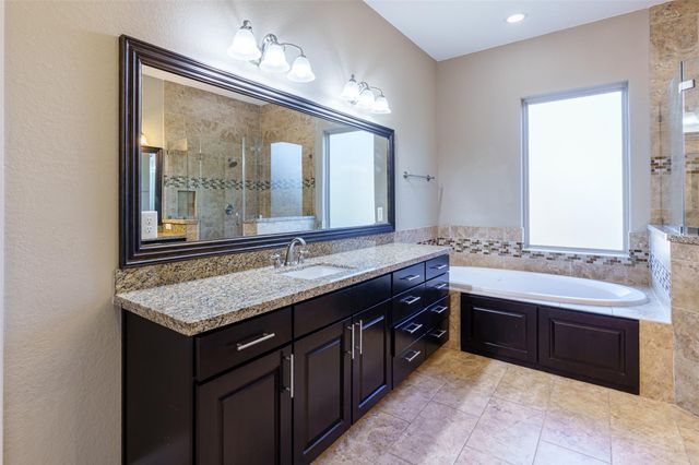 1518 Birdsall Street A, Houston, TX 77007